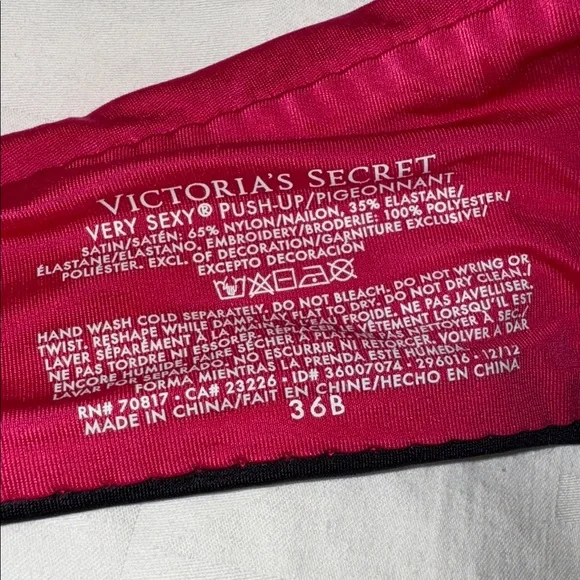 Victoria’s Secret Very Sexy Push-Up Bra - Picture 4 of 5